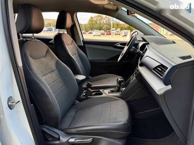 Фольксваген Таос, об'ємом двигуна 1.5 л та пробігом 104 тис. км за 18990 $, фото 22 на Automoto.ua