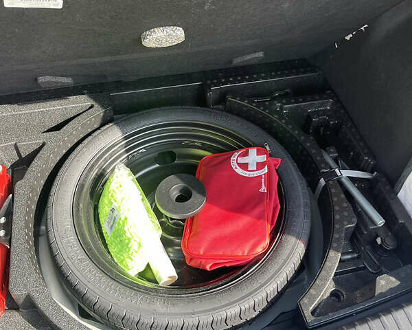 Сірий Фольксваген Таос, об'ємом двигуна 1.5 л та пробігом 24 тис. км за 20700 $, фото 17 на Automoto.ua