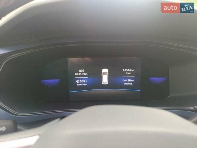 Серый Фольксваген Таос, объемом двигателя 1.5 л и пробегом 65 тыс. км за 22000 $, фото 1 на Automoto.ua