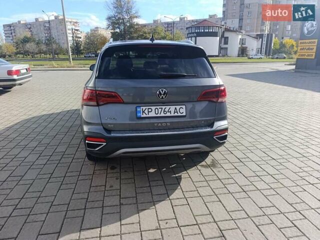 Серый Фольксваген Таос, объемом двигателя 1.5 л и пробегом 65 тыс. км за 22000 $, фото 5 на Automoto.ua