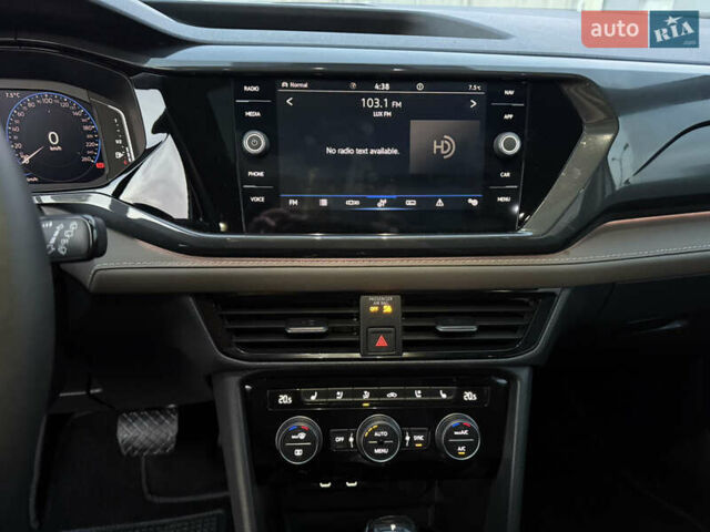 Серый Фольксваген Таос, объемом двигателя 1.5 л и пробегом 13 тыс. км за 25900 $, фото 46 на Automoto.ua