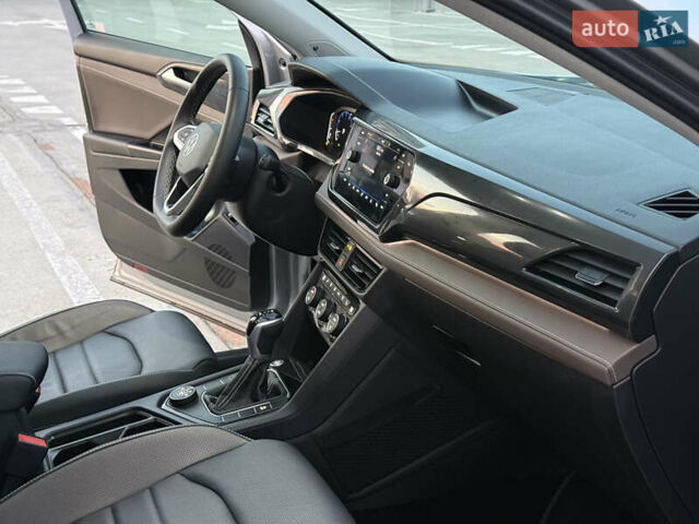 Серый Фольксваген Таос, объемом двигателя 1.5 л и пробегом 13 тыс. км за 25900 $, фото 67 на Automoto.ua