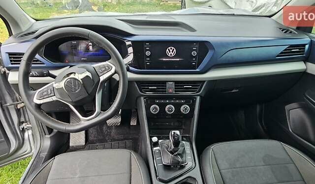 Серый Фольксваген Таос, объемом двигателя 1.5 л и пробегом 48 тыс. км за 9400 $, фото 15 на Automoto.ua