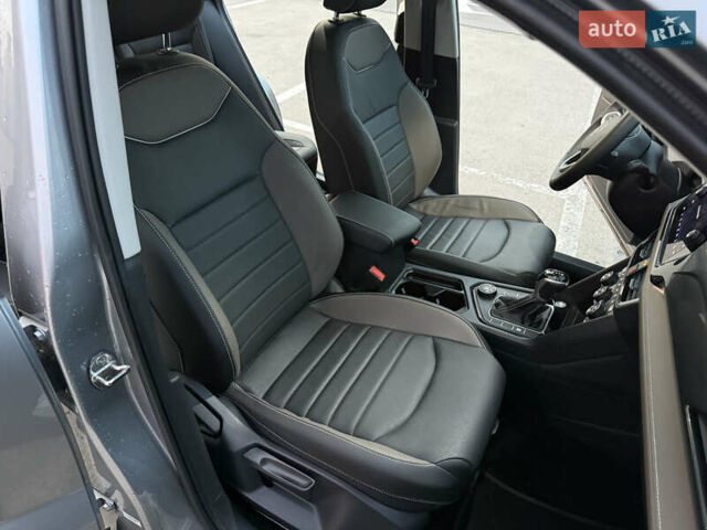 Серый Фольксваген Таос, объемом двигателя 1.5 л и пробегом 13 тыс. км за 25900 $, фото 71 на Automoto.ua