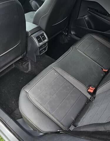 Серый Фольксваген Таос, объемом двигателя 1.5 л и пробегом 48 тыс. км за 9400 $, фото 14 на Automoto.ua