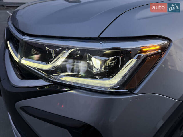 Серый Фольксваген Таос, объемом двигателя 1.5 л и пробегом 13 тыс. км за 25900 $, фото 29 на Automoto.ua