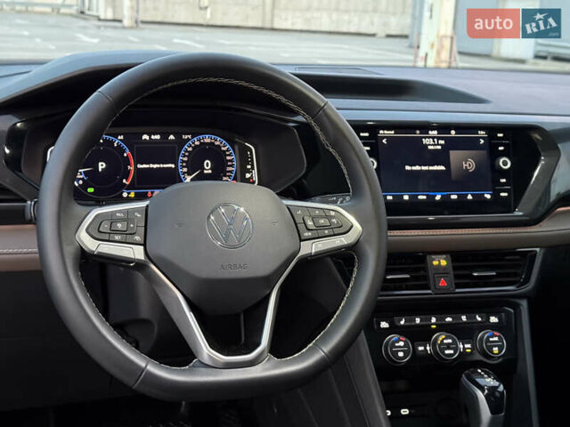 Серый Фольксваген Таос, объемом двигателя 1.5 л и пробегом 13 тыс. км за 25900 $, фото 63 на Automoto.ua