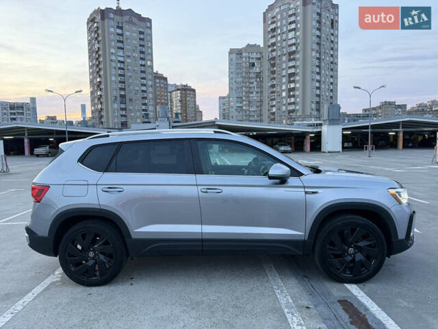 Серый Фольксваген Таос, объемом двигателя 1.5 л и пробегом 13 тыс. км за 25900 $, фото 13 на Automoto.ua