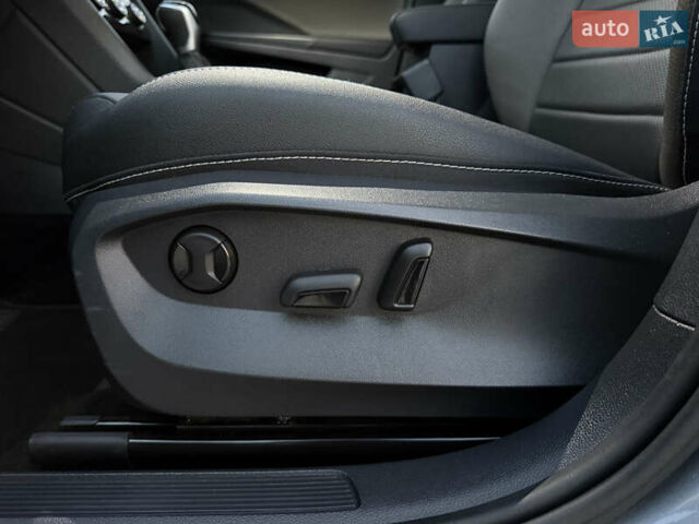 Серый Фольксваген Таос, объемом двигателя 1.5 л и пробегом 13 тыс. км за 25900 $, фото 55 на Automoto.ua