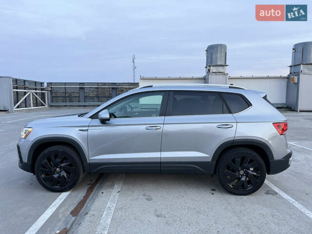 Серый Фольксваген Таос, объемом двигателя 1.5 л и пробегом 13 тыс. км за 25900 $, фото 7 на Automoto.ua