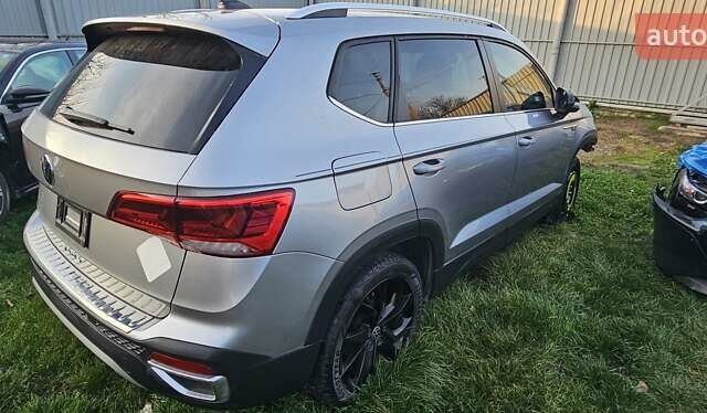 Серый Фольксваген Таос, объемом двигателя 1.5 л и пробегом 48 тыс. км за 9400 $, фото 1 на Automoto.ua