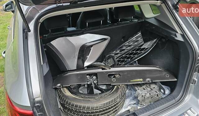 Серый Фольксваген Таос, объемом двигателя 1.5 л и пробегом 48 тыс. км за 9400 $, фото 12 на Automoto.ua