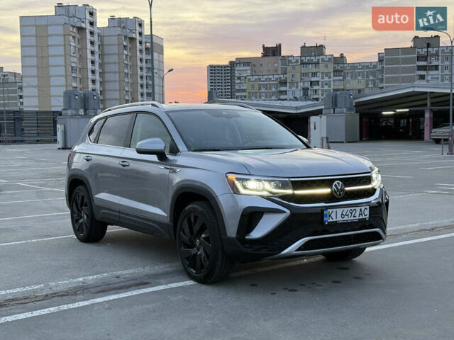 Серый Фольксваген Таос, объемом двигателя 1.5 л и пробегом 13 тыс. км за 25900 $, фото 1 на Automoto.ua