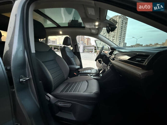 Серый Фольксваген Таос, объемом двигателя 1.5 л и пробегом 13 тыс. км за 25900 $, фото 68 на Automoto.ua