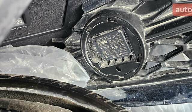 Серый Фольксваген Таос, объемом двигателя 1.5 л и пробегом 48 тыс. км за 9400 $, фото 4 на Automoto.ua