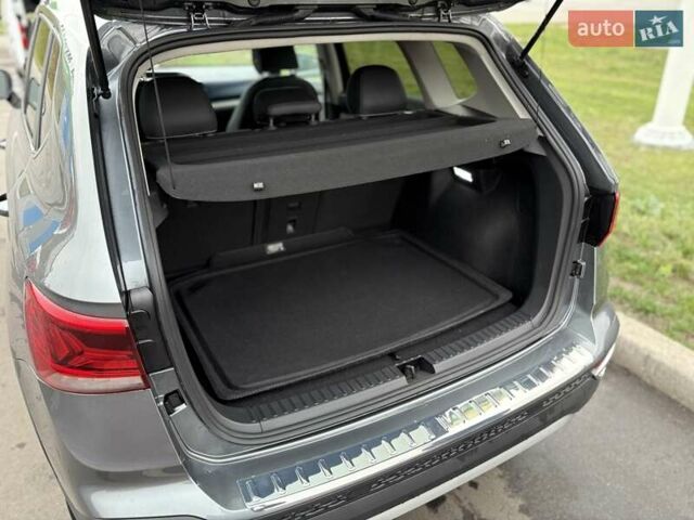 Серый Фольксваген Таос, объемом двигателя 1.5 л и пробегом 1 тыс. км за 25990 $, фото 10 на Automoto.ua