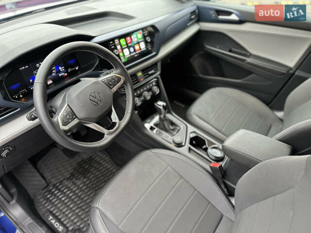 Синий Фольксваген Таос, объемом двигателя 1.5 л и пробегом 7 тыс. км за 22900 $, фото 18 на Automoto.ua