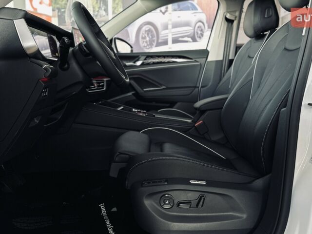 купить новое авто Фольксваген Tayron 2025 года от официального дилера Автодім Атлант на Вацлава Гавела Фольксваген фото