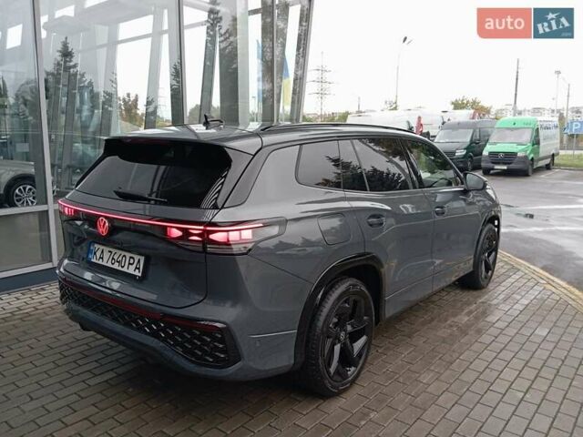 Серый Фольксваген Tayron, объемом двигателя 1.97 л и пробегом 17 тыс. км за 55000 $, фото 5 на Automoto.ua
