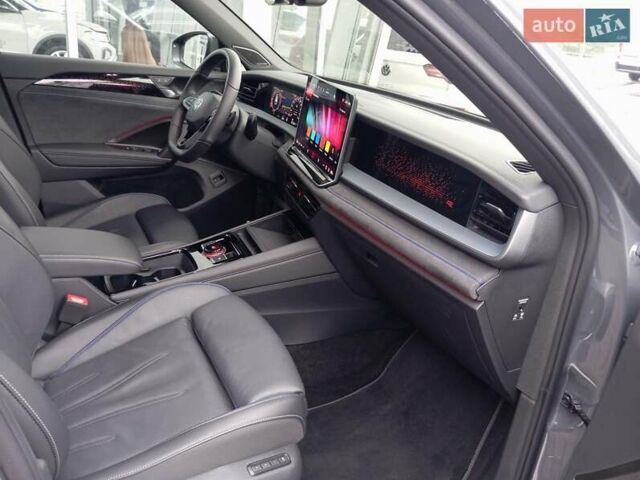 Серый Фольксваген Tayron, объемом двигателя 1.97 л и пробегом 17 тыс. км за 55000 $, фото 40 на Automoto.ua