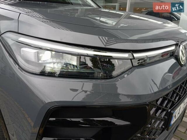 Серый Фольксваген Tayron, объемом двигателя 1.97 л и пробегом 17 тыс. км за 55000 $, фото 56 на Automoto.ua
