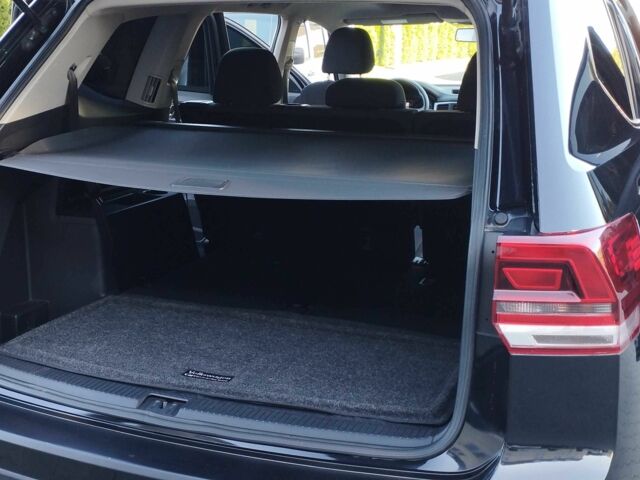 Черный Фольксваген Teramont, объемом двигателя 3.6 л и пробегом 120 тыс. км за 16999 $, фото 15 на Automoto.ua