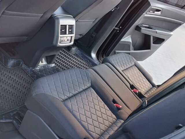 Чорний Фольксваген Teramont, об'ємом двигуна 3.6 л та пробігом 120 тис. км за 16500 $, фото 16 на Automoto.ua