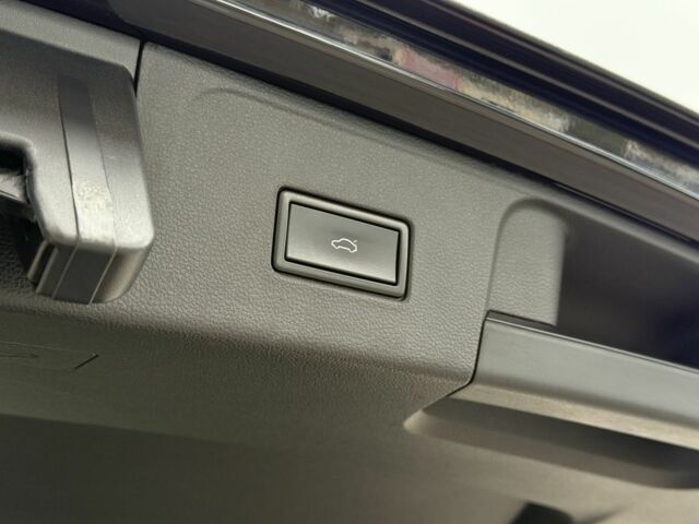 Черный Фольксваген Teramont, объемом двигателя 3.6 л и пробегом 163 тыс. км за 19900 $, фото 15 на Automoto.ua