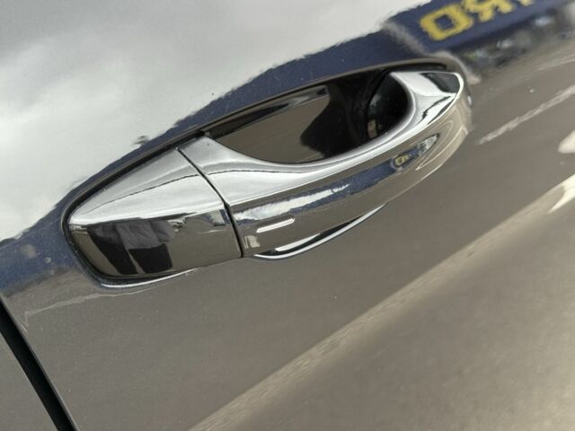 Черный Фольксваген Teramont, объемом двигателя 3.6 л и пробегом 163 тыс. км за 19900 $, фото 6 на Automoto.ua