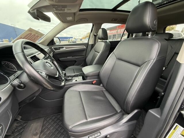 Черный Фольксваген Teramont, объемом двигателя 3.6 л и пробегом 163 тыс. км за 19900 $, фото 20 на Automoto.ua