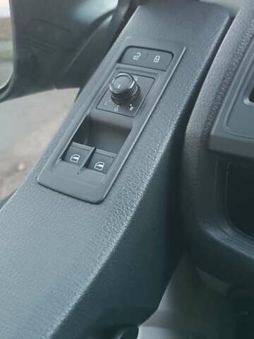 Сірий Фольксваген Teramont, об'ємом двигуна 1.97 л та пробігом 260 тис. км за 24500 $, фото 19 на Automoto.ua