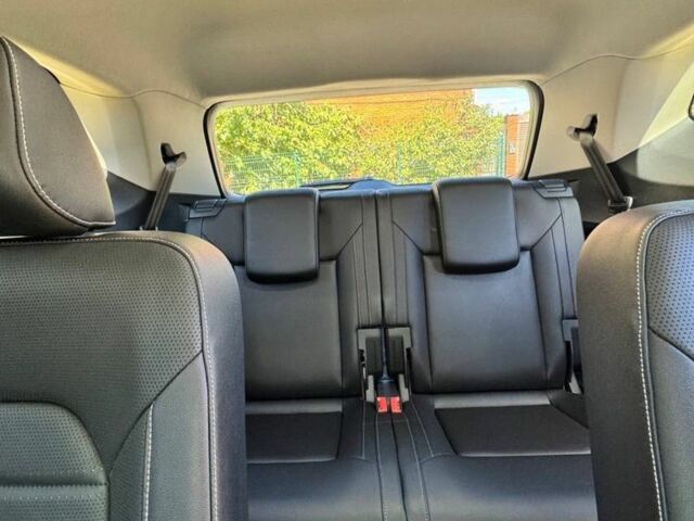 Сірий Фольксваген Teramont, об'ємом двигуна 3.6 л та пробігом 140 тис. км за 33500 $, фото 3 на Automoto.ua