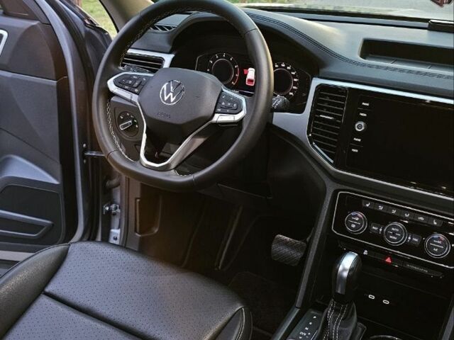 Серый Фольксваген Teramont, объемом двигателя 3.6 л и пробегом 50 тыс. км за 35000 $, фото 18 на Automoto.ua