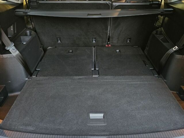 Серый Фольксваген Teramont, объемом двигателя 3.6 л и пробегом 50 тыс. км за 35000 $, фото 10 на Automoto.ua