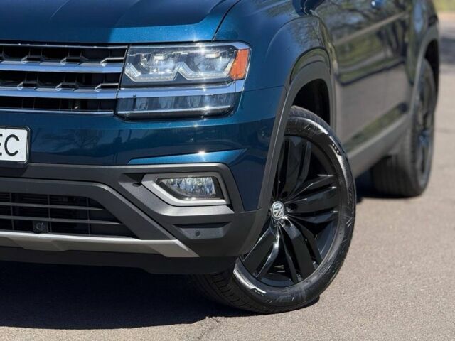 Синій Фольксваген Teramont, об'ємом двигуна 3.6 л та пробігом 63 тис. км за 24000 $, фото 3 на Automoto.ua