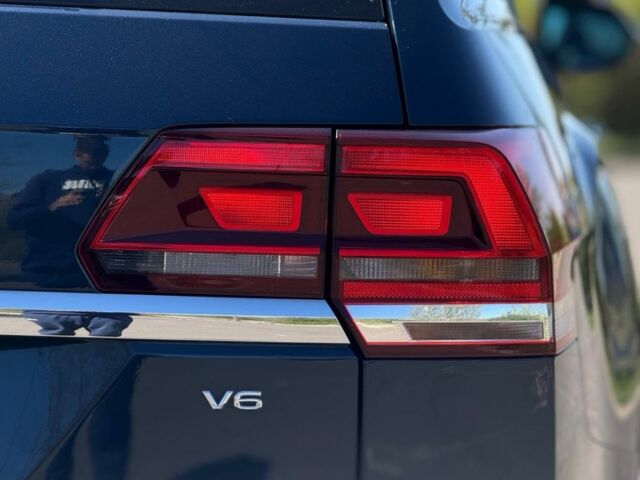 Синій Фольксваген Teramont, об'ємом двигуна 3.6 л та пробігом 63 тис. км за 24000 $, фото 16 на Automoto.ua