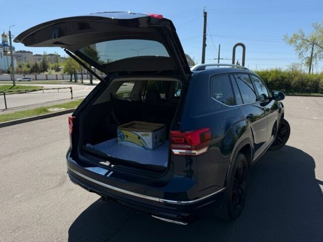 Синій Фольксваген Teramont, об'ємом двигуна 3.6 л та пробігом 63 тис. км за 24000 $, фото 17 на Automoto.ua