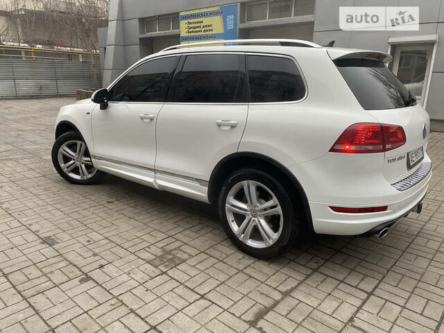 Білий Фольксваген Touareg R, об'ємом двигуна 3 л та пробігом 172 тис. км за 26800 $, фото 20 на Automoto.ua