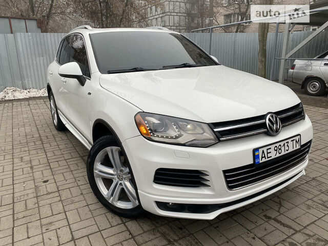 Білий Фольксваген Touareg R, об'ємом двигуна 3 л та пробігом 172 тис. км за 26800 $, фото 11 на Automoto.ua