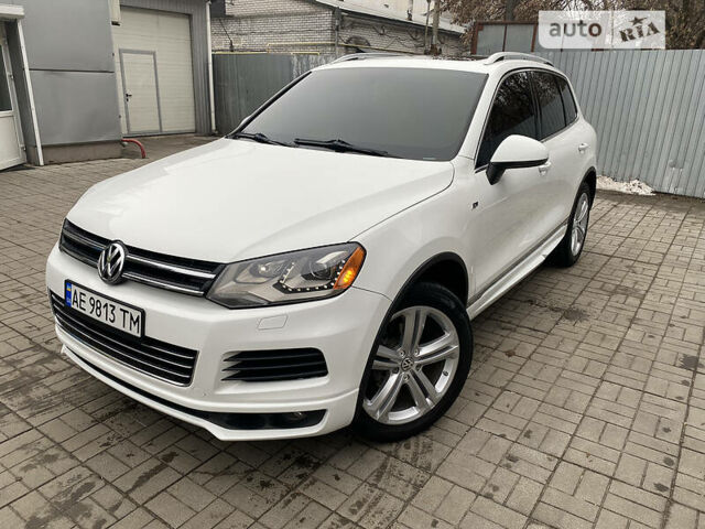 Белый Фольксваген Touareg R, объемом двигателя 3 л и пробегом 172 тыс. км за 26800 $, фото 38 на Automoto.ua