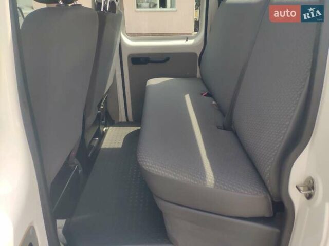 Белый Фольксваген Transporter, объемом двигателя 2 л и пробегом 227 тыс. км за 14700 $, фото 12 на Automoto.ua