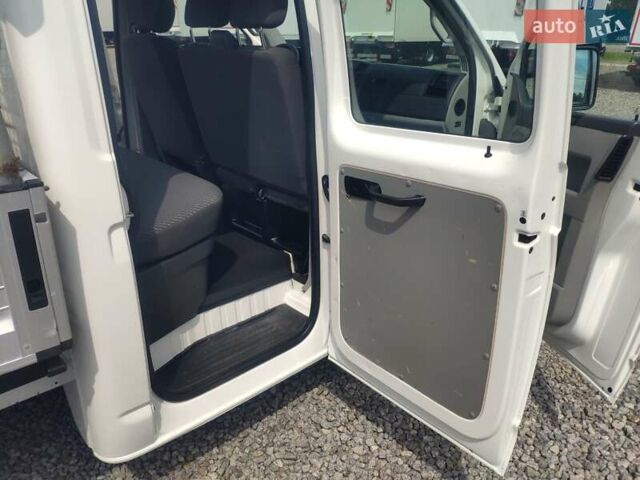 Белый Фольксваген Transporter, объемом двигателя 2 л и пробегом 227 тыс. км за 14700 $, фото 17 на Automoto.ua