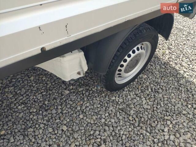 Белый Фольксваген Transporter, объемом двигателя 2 л и пробегом 227 тыс. км за 14700 $, фото 2 на Automoto.ua