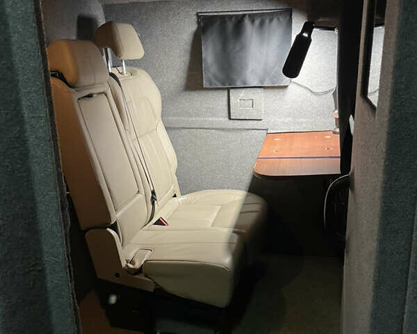 Белый Фольксваген Transporter, объемом двигателя 1.97 л и пробегом 199 тыс. км за 25000 $, фото 14 на Automoto.ua