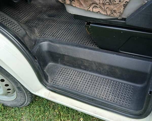 Білий Фольксваген Transporter, об'ємом двигуна 1.9 л та пробігом 232 тис. км за 6200 $, фото 16 на Automoto.ua