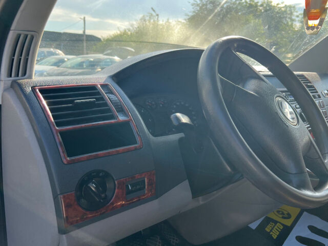 Белый Фольксваген Transporter, объемом двигателя 2.5 л и пробегом 257 тыс. км за 6900 $, фото 8 на Automoto.ua