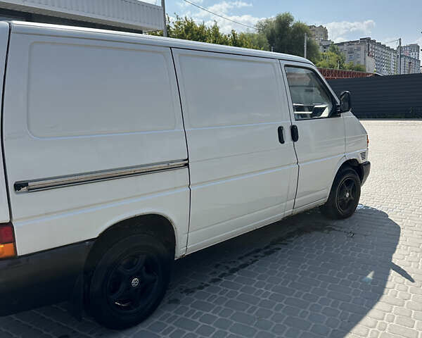 Білий Фольксваген Transporter, об'ємом двигуна 2.5 л та пробігом 410 тис. км за 5000 $, фото 3 на Automoto.ua