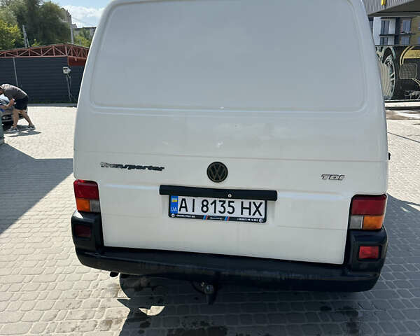 Білий Фольксваген Transporter, об'ємом двигуна 2.5 л та пробігом 410 тис. км за 5000 $, фото 2 на Automoto.ua