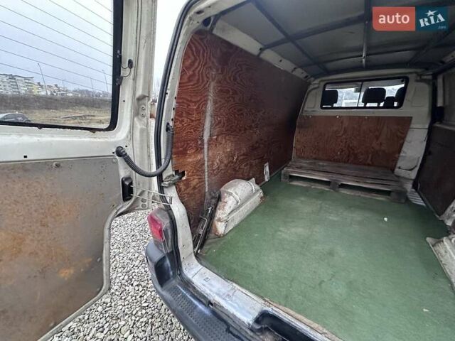 Белый Фольксваген Transporter, объемом двигателя 1.9 л и пробегом 370 тыс. км за 2799 $, фото 19 на Automoto.ua