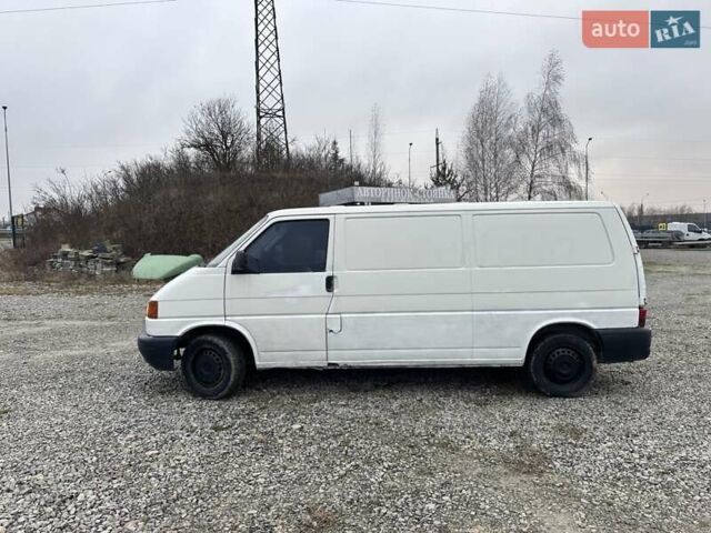 Белый Фольксваген Transporter, объемом двигателя 1.9 л и пробегом 370 тыс. км за 2799 $, фото 1 на Automoto.ua